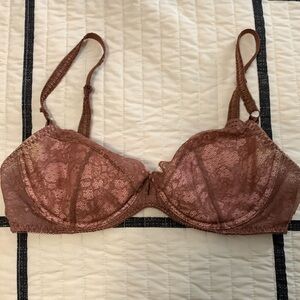 Lightly Lined Lace Victoria Secret Bra